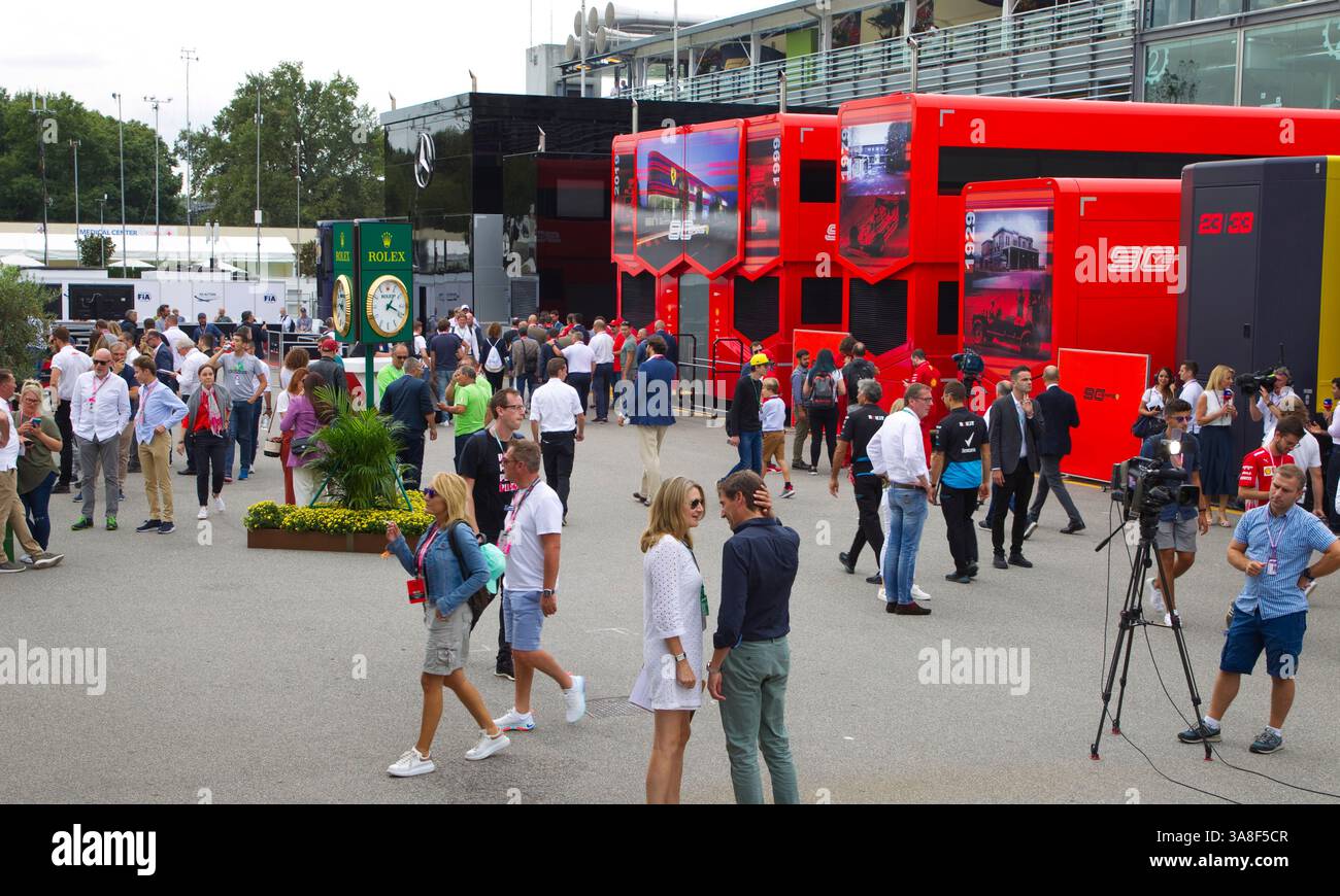 Monza, Italia - 07 settembre 2019: Campionato del mondo di Formula 1 FIA, Gran Premio d'Italia, atmosfera Paddock Foto Stock