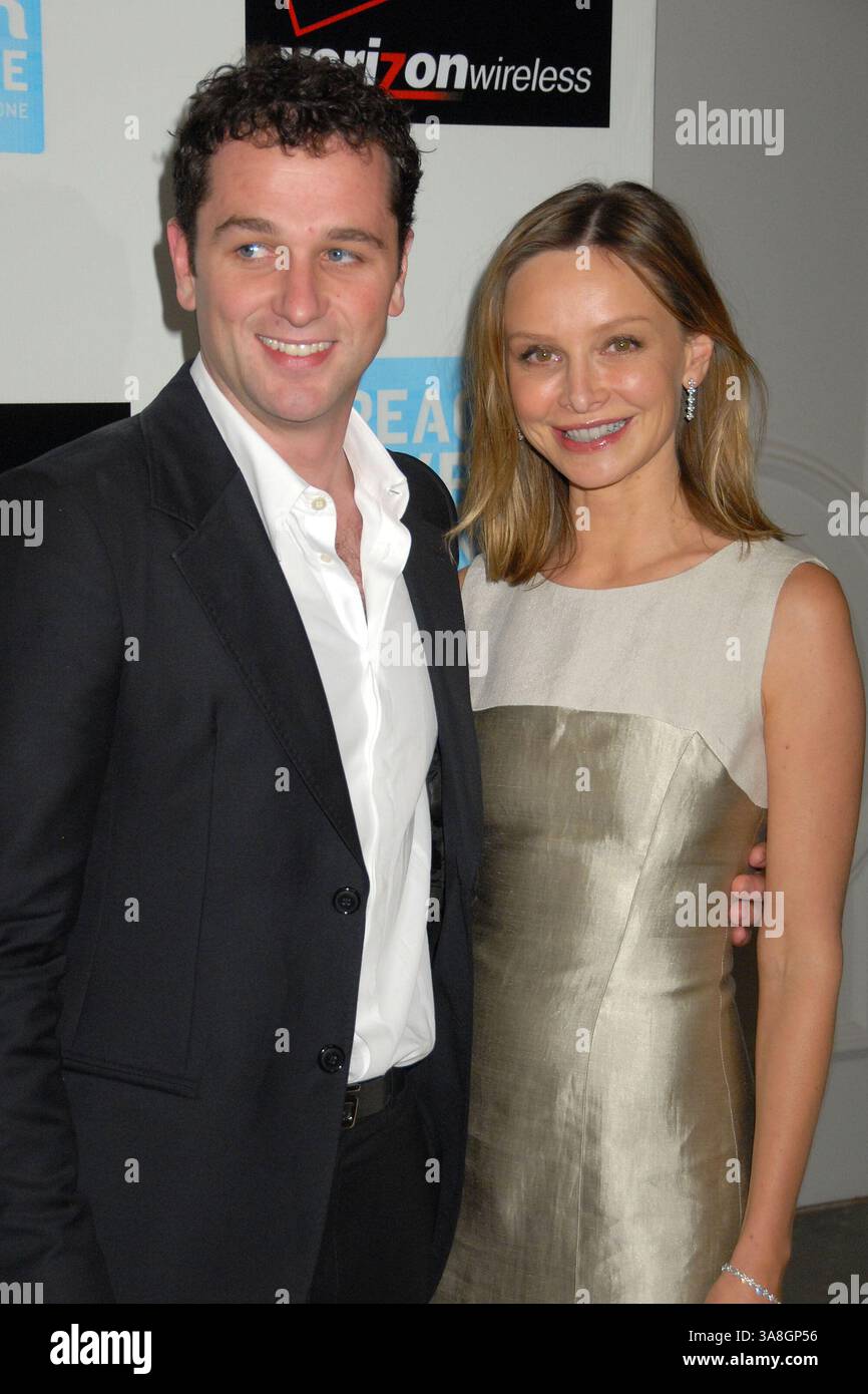9 novembre 2007 - Beverly Hills, CALIFORNIA, Stati Uniti - 9 novembre 2007 - Beverly Hills, California - Matthew Rhys e Calista Flockhart. 36esima cena annuale Peace Over Violence Humanitarian Awards al Beverly Hills Hotel. Foto: Byron Purvis/AdMedia (immagine di credito: © Byron Purvis/AdMedia via ZUMA Wire) Foto Stock