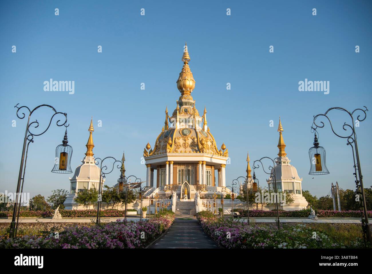 Wat Thung Setthi nella provincia di Khon Kaen in Thailandia. Thailand, Khon Kaen, 7 dicembre 2024 Foto Stock