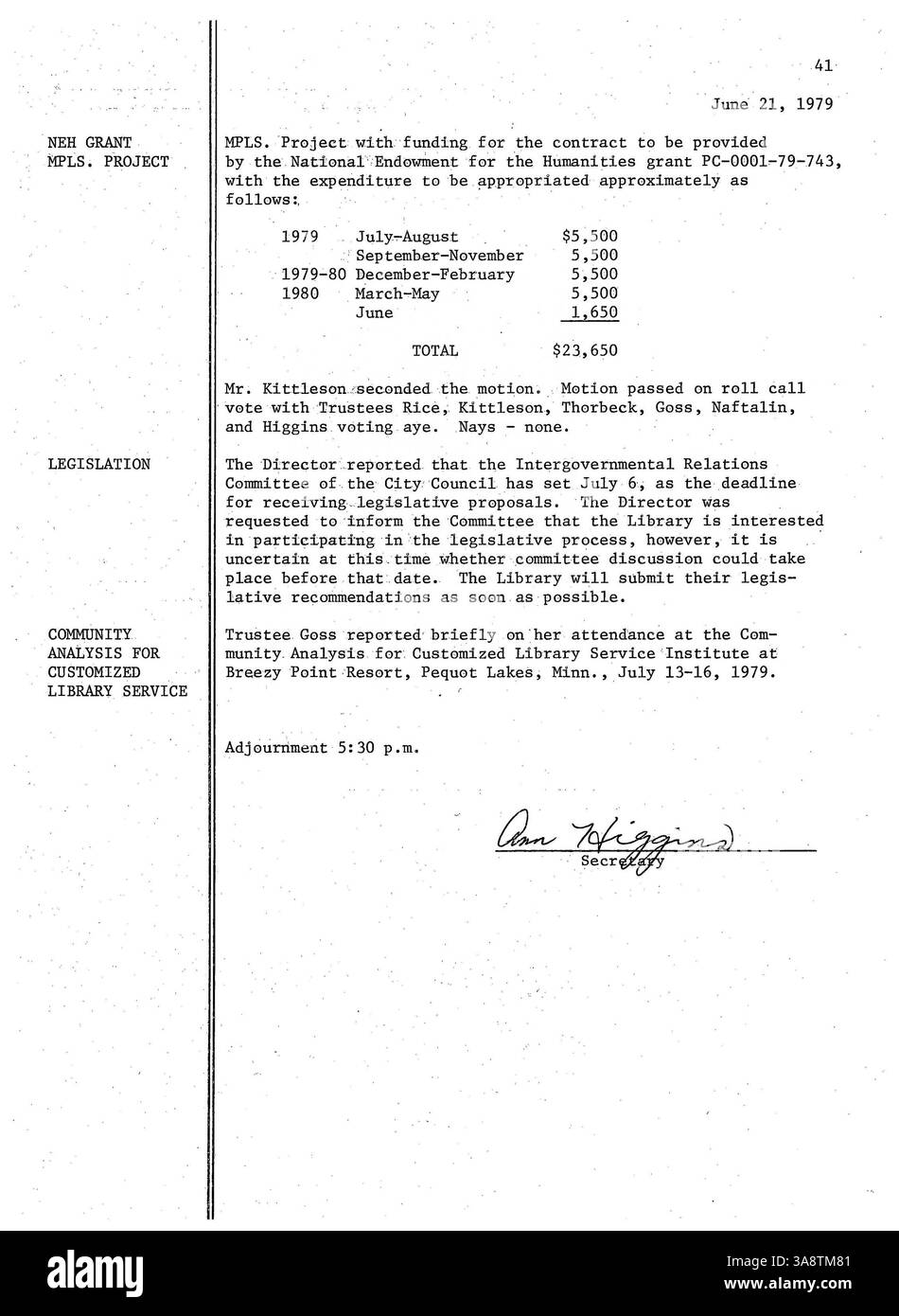 I verbali della riunione del Consiglio di amministrazione della Biblioteca pubblica di Minneapolis per il 1979 documentano le decisioni e le discussioni riguardanti le operazioni della biblioteca, le finanze e gli aggiornamenti delle politiche durante tutto l'anno. Foto Stock