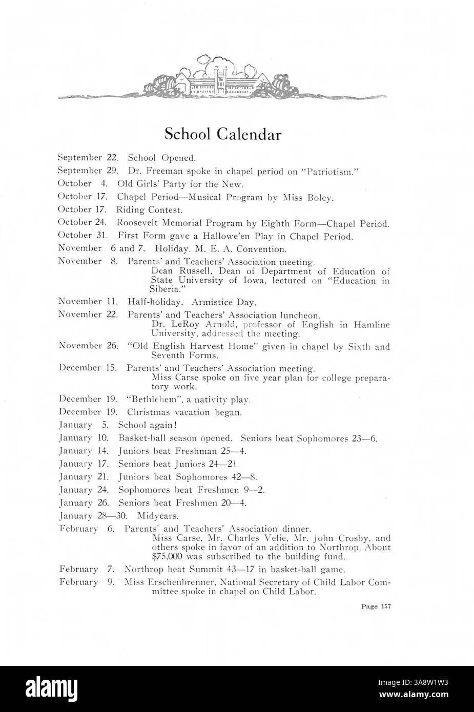 L'annuario del Northrop Collegiate Tatler del 1920 cattura le principali attrazioni dell'anno scolastico, documentando i risultati dell'atletica, la vita degli studenti, il coinvolgimento degli insegnanti e le attività del club dal 1919 al 1920. Foto Stock