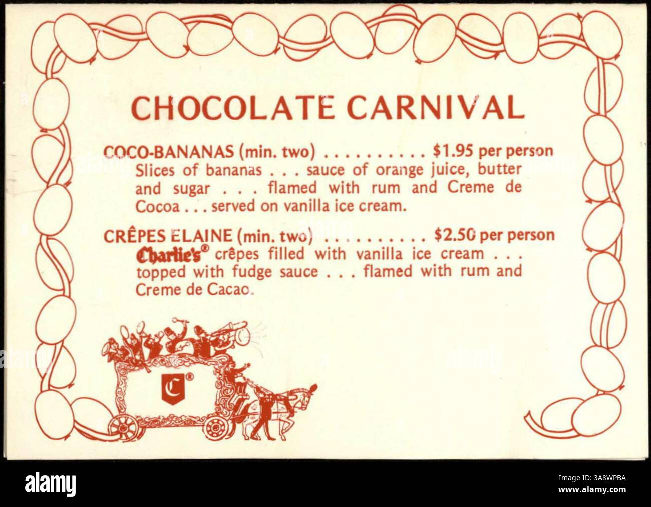 Una tessera promozionale del 1975 da Charlie's Cafe Exceptionale, con un'illustrazione stravagante di una banda in marcia e una carrozza trainata da cavalli. La carta mette in evidenza dessert a tema cioccolato come eclair al cioccolato e banane di cocco disponibili al carnevale. Foto Stock