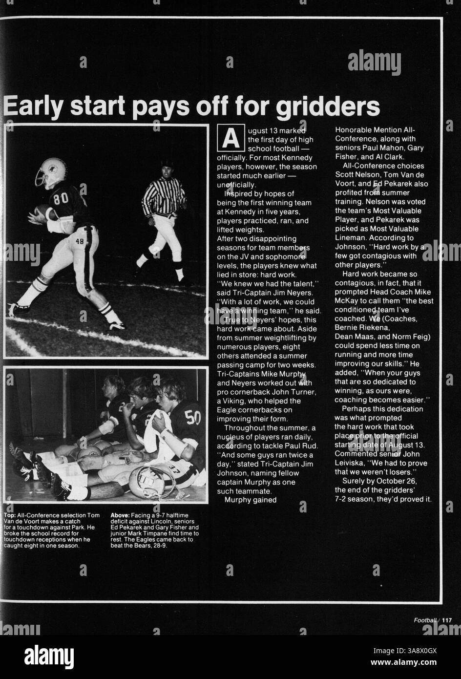 Il Kennedy High Yearbook del 1980 mostra l'anno accademico 1979-1980, documentando i profili di studenti e insegnanti, squadre atletiche, club ed eventi scolastici significativi. Serve come registro storico della vita scolastica durante questo periodo. Foto Stock