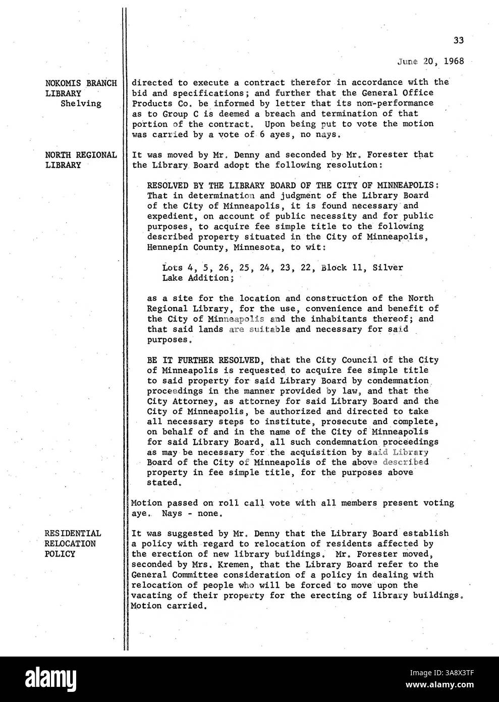 I minuti delle riunioni del Consiglio di amministrazione della biblioteca pubblica di Minneapolis del 1968 forniscono un resoconto delle discussioni sul futuro dei servizi bibliotecari, concentrandosi sulla pianificazione del budget, sulla sensibilizzazione della comunità e sui miglioramenti dei servizi. Il documento riflette le priorità della governance delle biblioteche durante questo periodo. Foto Stock