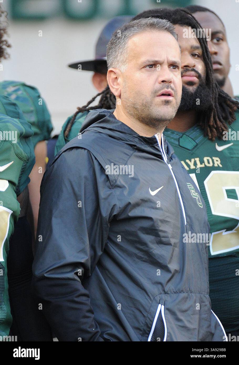 9 settembre 2017: Matt Rhule, allenatore dei Baylor Bears, durante la partita di football NCAA tra i Baylor Bears e gli UTSA Roadrunners al McLane Stadium di Waco, Texas. Matthew Lynch/CSM(immagine di credito: &Copy; Matthew Lynch/CSM tramite filo ZUMA) Foto Stock