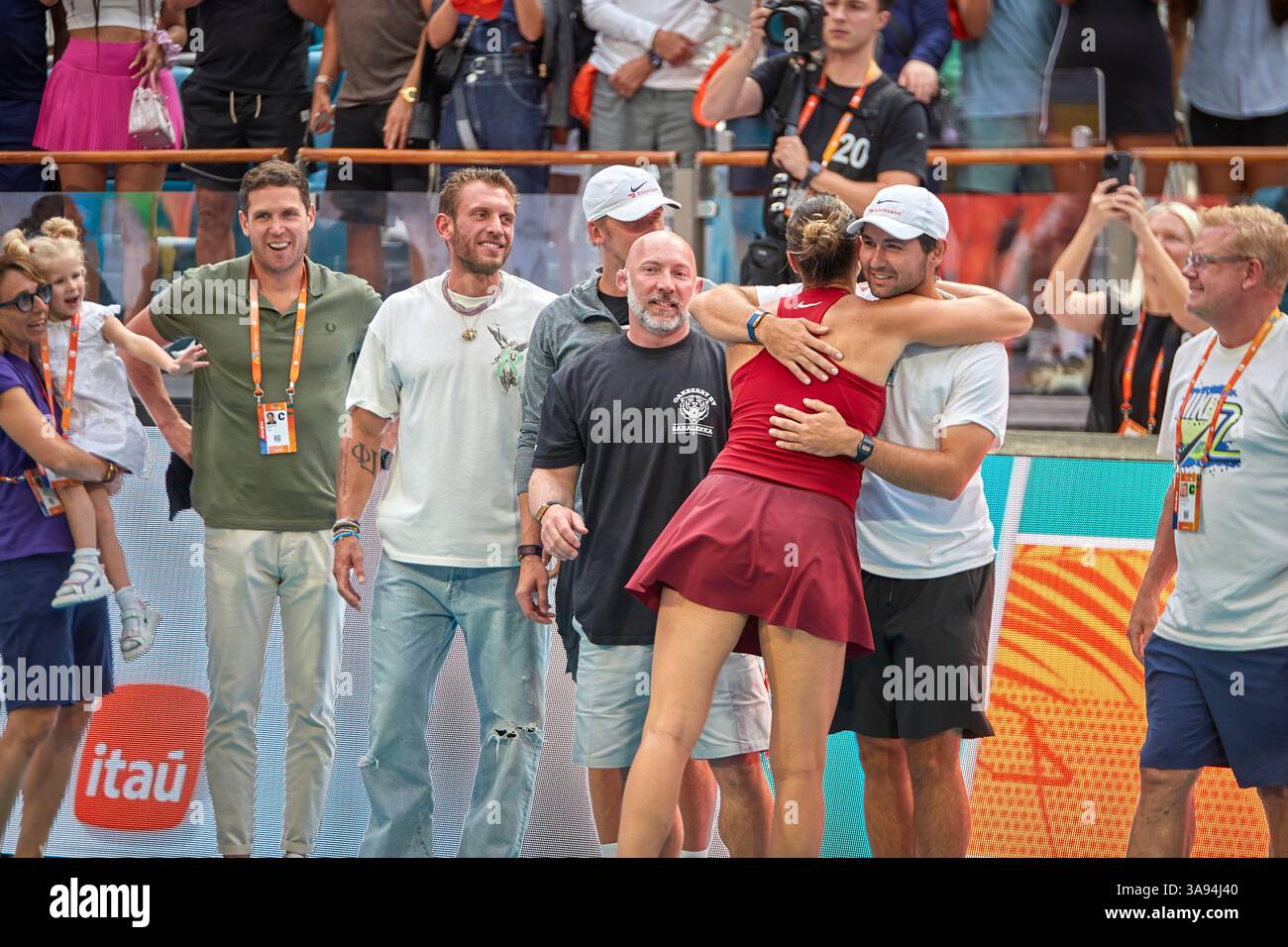 Miami Gardens, Florida, Stati Uniti. 29 marzo 2025. Arina Sabalenka vs Jessica Pegula (USA) durante la Women's Singles - Final al Miami Open 2025. VINCITORE: Arina Sabalenka. Crediti: Yaroslav Sabitov/YES Market Media/Alamy Live News. Foto Stock