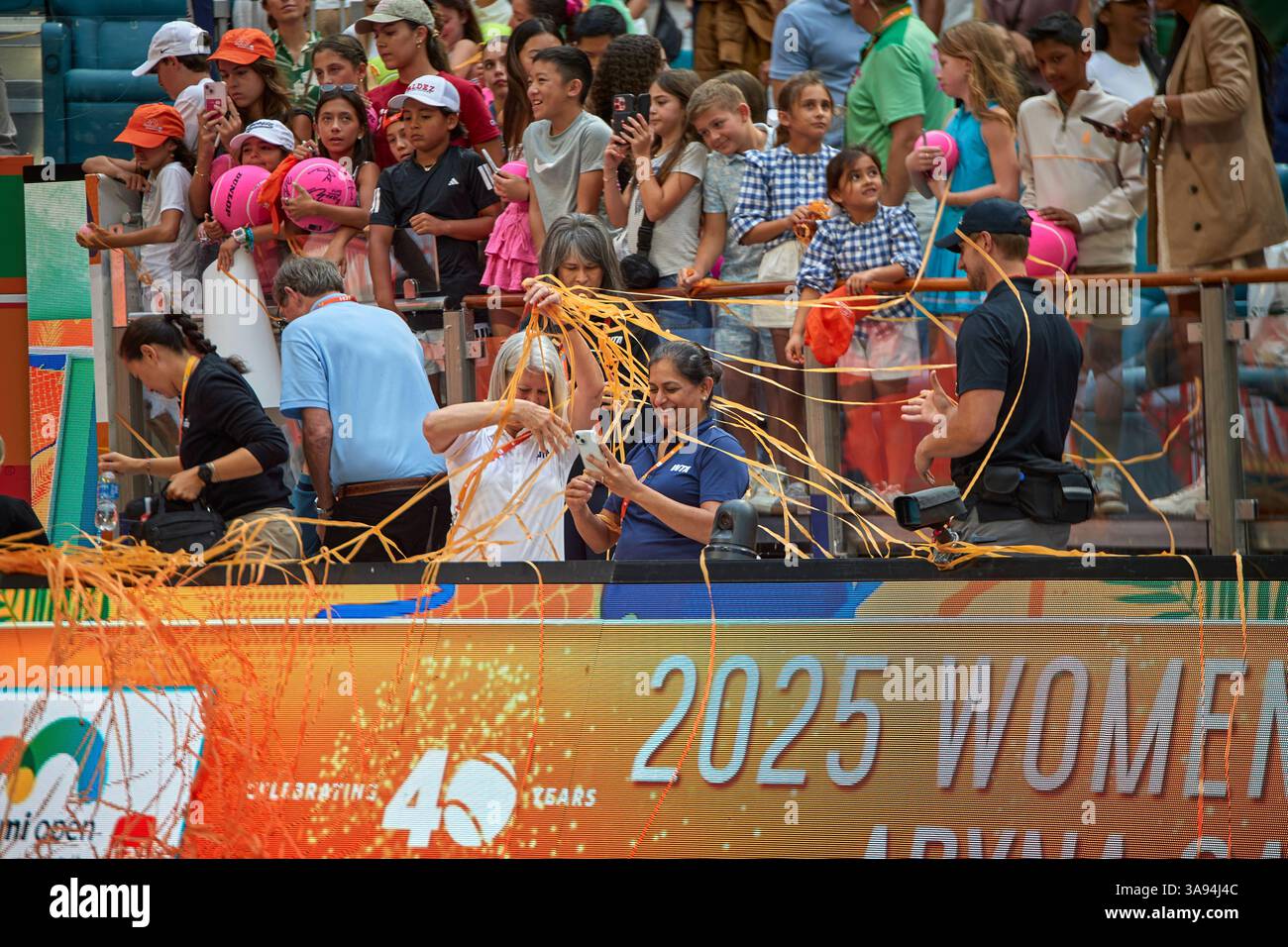 Miami Gardens, Florida, Stati Uniti. 29 marzo 2025. Arina Sabalenka vs Jessica Pegula (USA) durante la Women's Singles - Final al Miami Open 2025. VINCITORE: Arina Sabalenka. Crediti: Yaroslav Sabitov/YES Market Media/Alamy Live News. Foto Stock