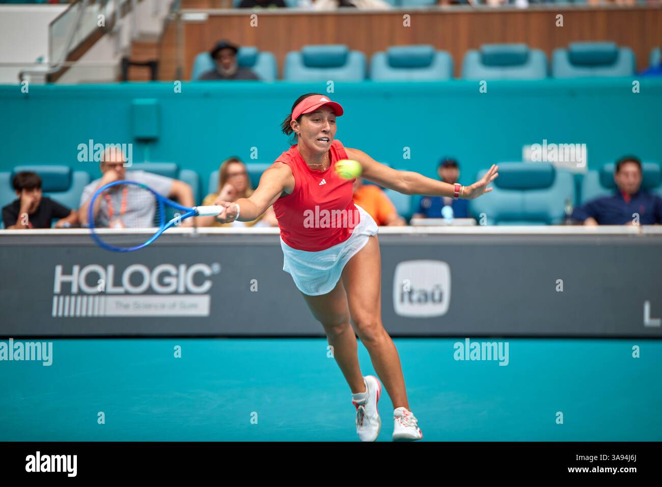 Miami Gardens, Florida, Stati Uniti. 29 marzo 2025. Arina Sabalenka vs Jessica Pegula (USA) durante la Women's Singles - Final al Miami Open 2025. VINCITORE: Arina Sabalenka. Crediti: Yaroslav Sabitov/YES Market Media/Alamy Live News. Foto Stock