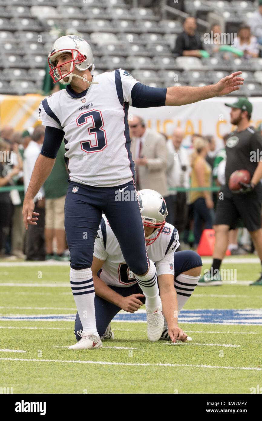 15 ottobre 2017, il kicker dei New England Patriots Stephen Gostkowski (3) calciò la palla prima della partita NFL tra i New England Patriots e i New York Jets al MetLife Stadium di East Rutherford, New Jersey. Christopher Szagola/CSM(immagine di credito: &Copy; Chris Szagola/CSM tramite filo ZUMA) Foto Stock
