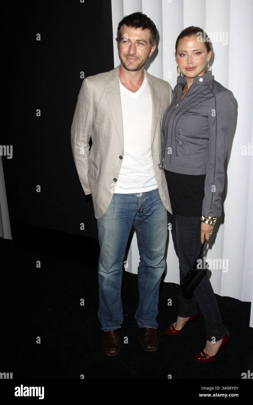 15 settembre 2009 - West Hollywood, California, Stati Uniti - 15 settembre 2009 - West Hollywood, California - Rhett Giles ed Estella Warren. Festa di inaugurazione del Night Club mi-6 presso il Night Club mi-6. Foto di credito: Kevan Brooks/AdMedia (immagine di credito: © Kevan Brooks/AdMedia via cavo ZUMA) Foto Stock