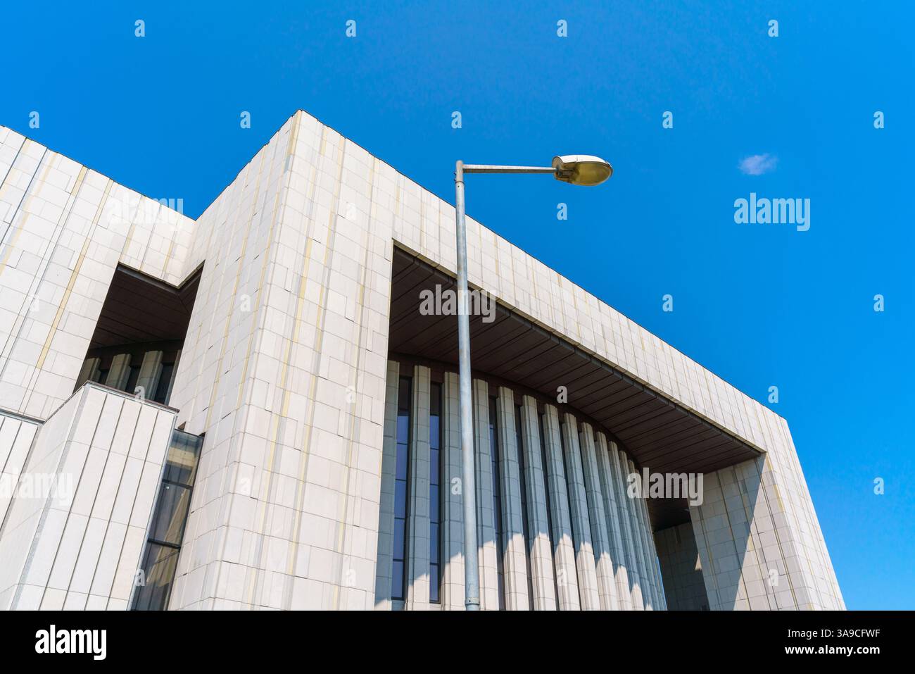 Swiatynia Opatrznosci Bozej - Tempio della Divina Provvidenza situato a Wilanow, Varsavia, in una giornata di sole - principale chiesa cattolica romana in Polonia. Foto Stock