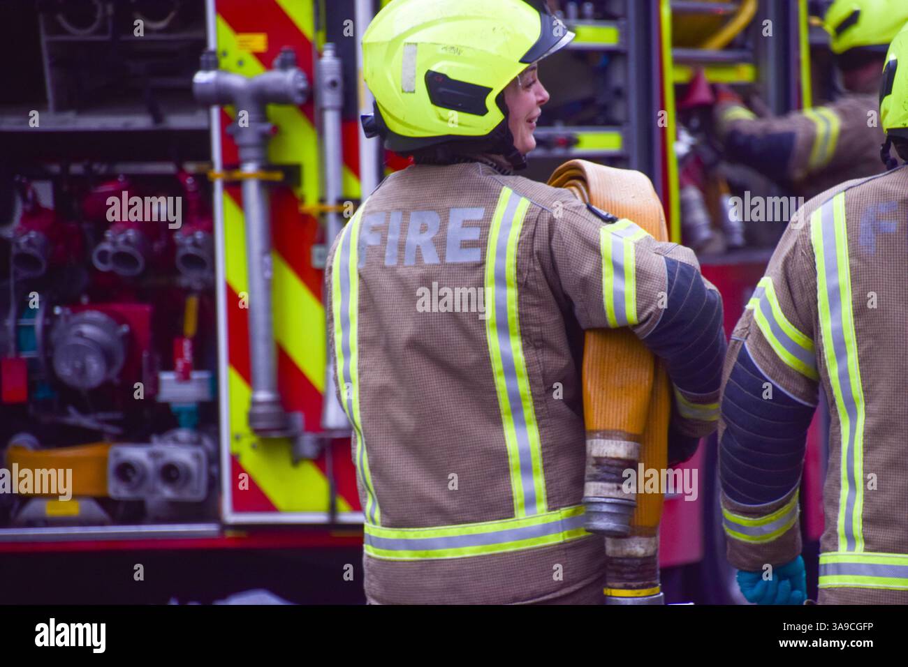 Londra, Regno Unito. 14 febbraio 2024. Vigili del fuoco di Londra sulla scena di un incendio nel centro di Londra. Credito: Vuk Valcic/Alamy Foto Stock