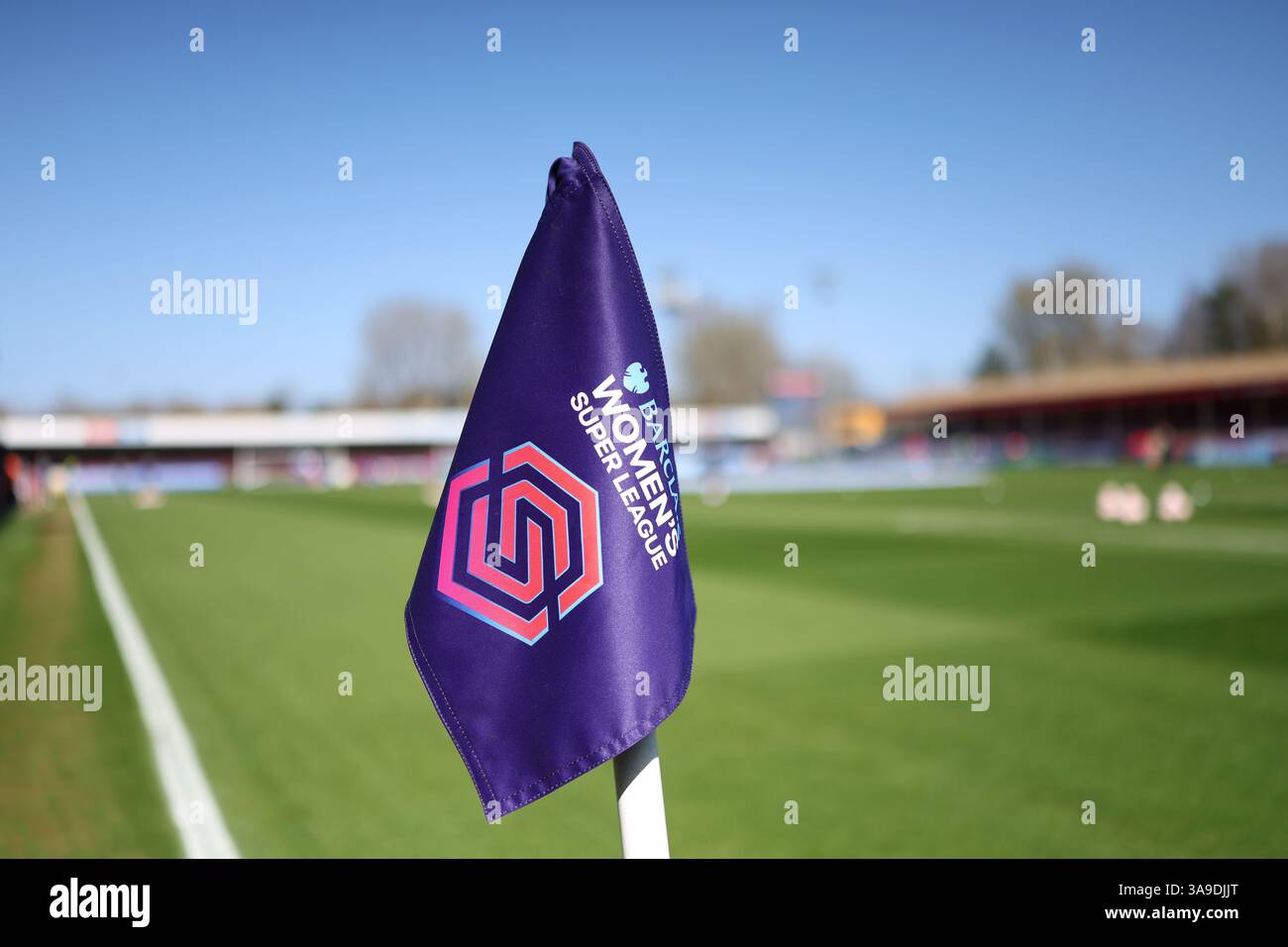 Crawley, Regno Unito. 30 marzo 2025. Bandiera d'angolo della WSL durante la partita di Barclays Women's Super League tra Brighton & Hove Albion e Manchester City al Broadfield Stadium di Crawley. Crediti: James Boardman/Alamy Live News Foto Stock