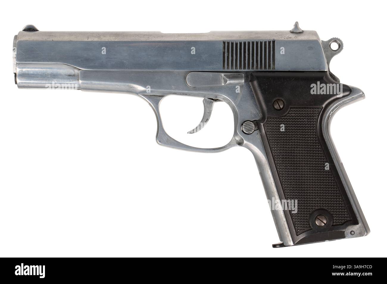 pistola semiautomatica da 9 mm isolata su sfondo bianco Foto Stock