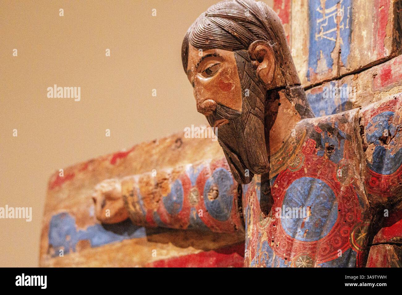 maestà di Batlló, (Cruz de Batlló), XII secolo, intaglio in legno tempera policromo, garrotxa, MNAC, Barcellona, Catalogna, Spagna. Foto Stock