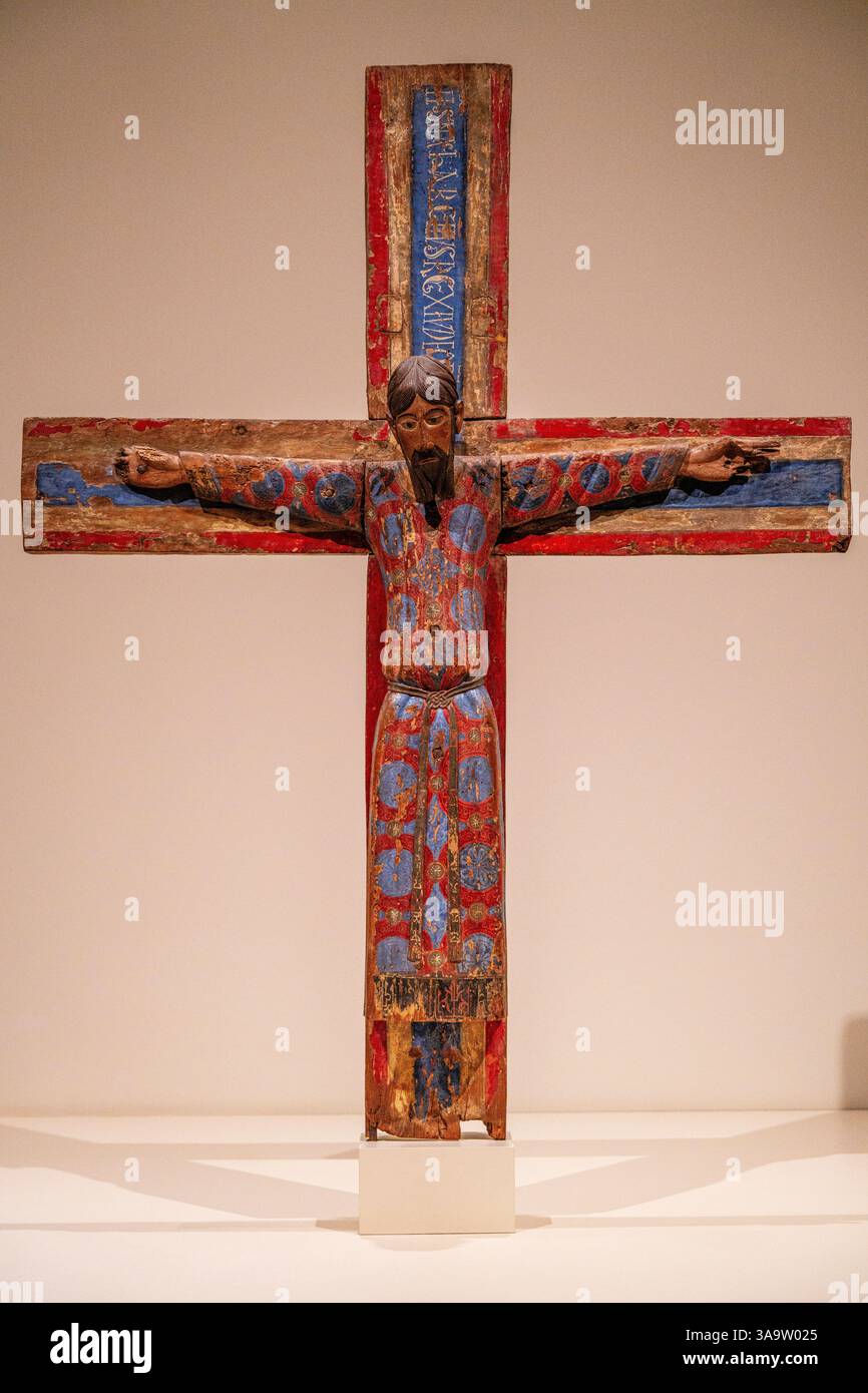 maestà di Batlló, (Cruz de Batlló), XII secolo, intaglio in legno tempera policromo, garrotxa, MNAC, Barcellona, Catalogna, Spagna. Foto Stock