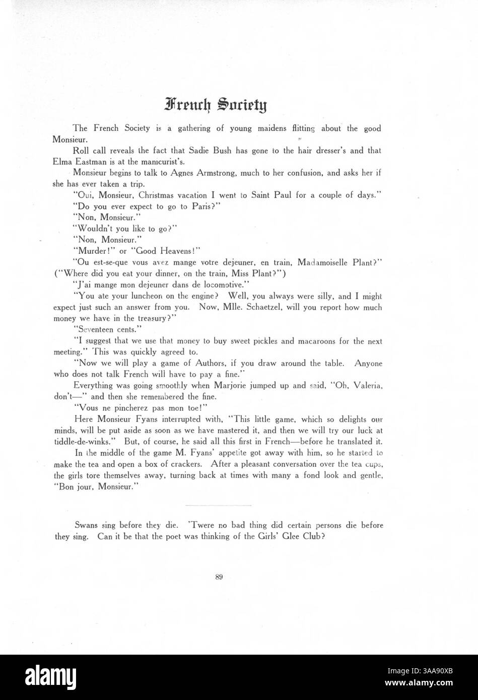 L'annuario "Cardinal" del 1910 evidenzia i risultati accademici della East High, il coinvolgimento di studenti e insegnanti nei club, nell'atletica leggera e in altri eventi durante l'anno scolastico 1909-1910. Foto Stock