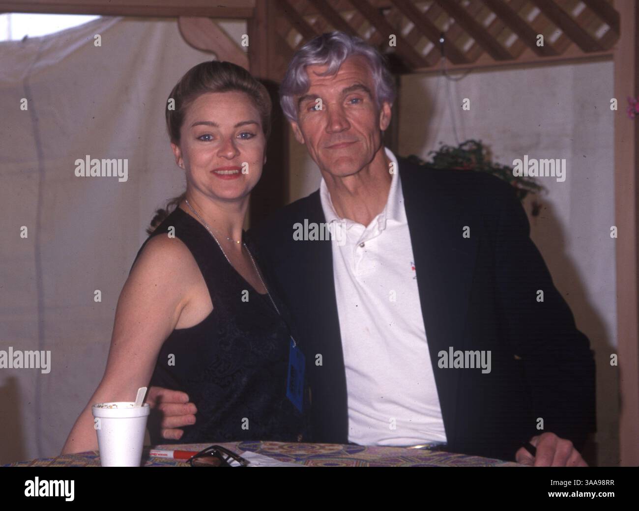 15 giugno 1995 - Machinaw City, Michigan, USA - DAVID CANARY al Sopa Opera Festival con Robin Mattson. (Immagine di credito: © Kathy Hutchins/ZUMA Press) Foto Stock