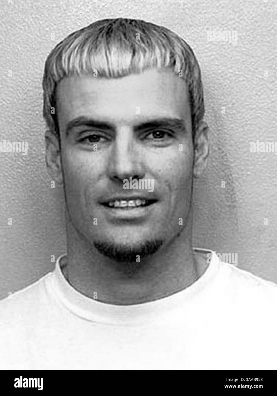 05 gennaio 2001 - Bergen County, NJ, USA - ROBERT VAN WINKLE, alias Vanilla Ice, è stato arrestato nel gennaio 2001 per aver aggredito sua moglie, dopo essersi tirato i capelli e aver coperto la bocca durante una discussione. Si è dichiarato colpevole delle accuse di condotta disordinata ed è stato condannato alla sospensione condizionale e ordinato di partecipare alle sessioni di terapia familiare. Foto Stock