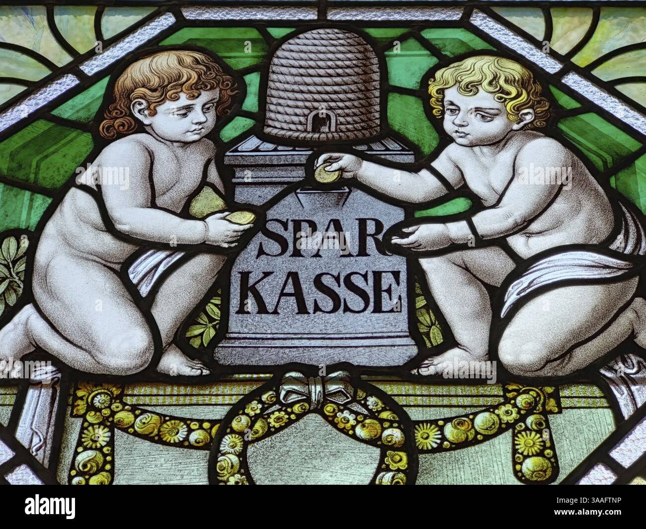 Vetrata colorata con motivo a risparmio, Art Nouveau, Quedlinburg, Sassonia-Anhalt, Germania, Europa Foto Stock