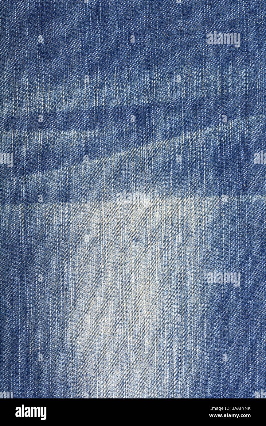 Denim invecchiato artificialmente, primo piano Foto Stock