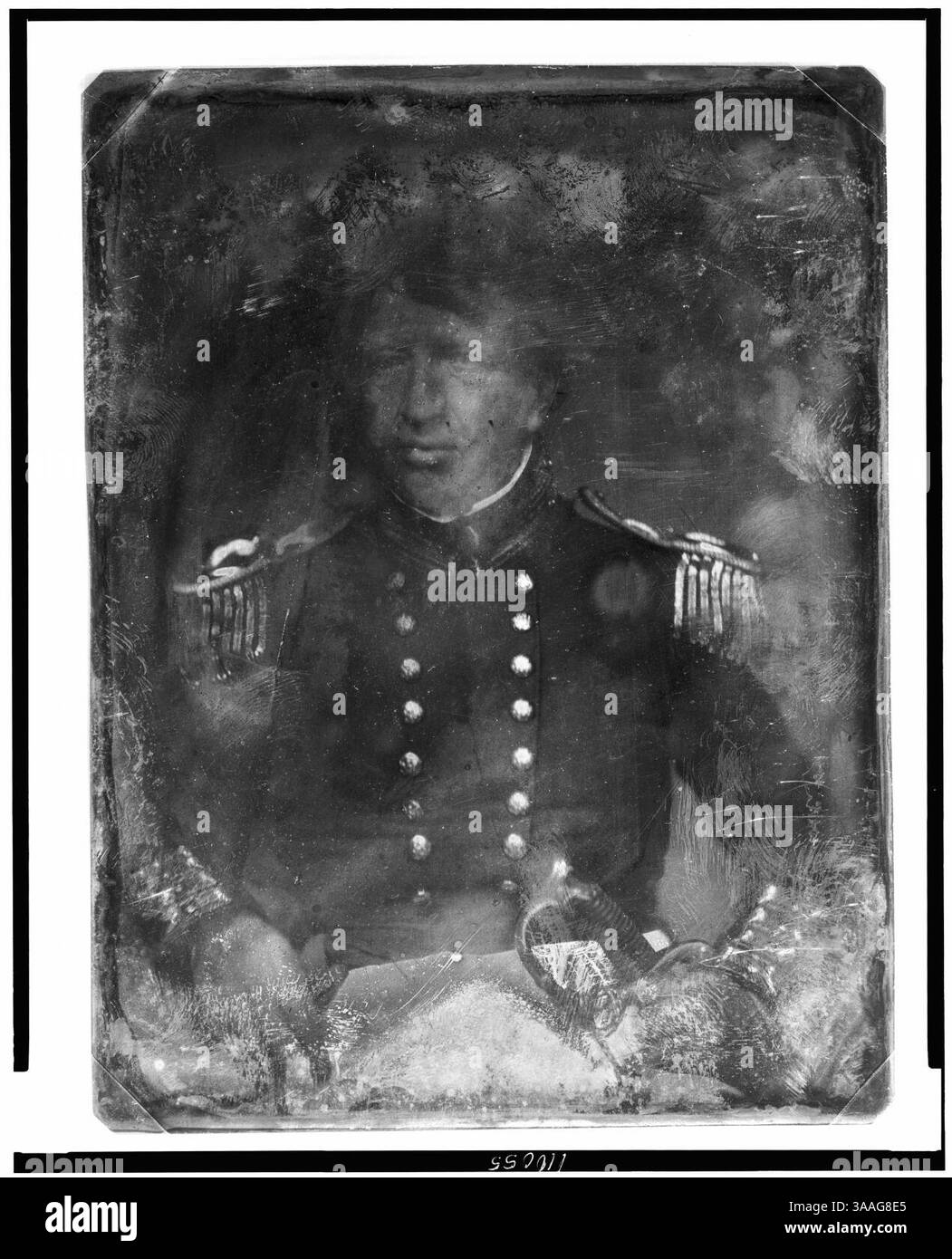 James Bankhead, ritratto a mezza lunghezza, davanti, in uniforme militare, con spada Foto Stock