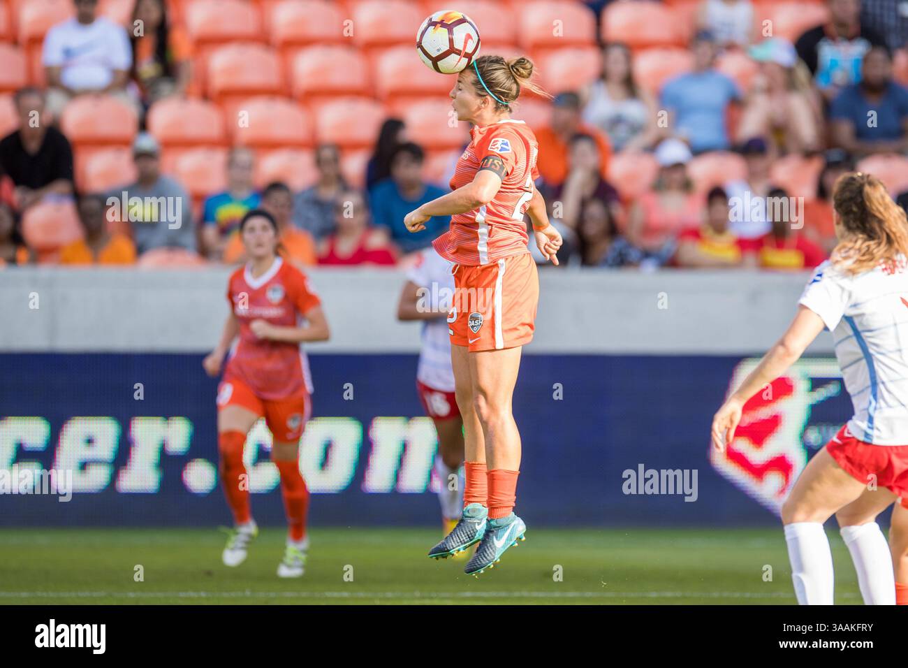 25 marzo 2018 - Houston, Texas, Stati Uniti - Houston, Texas - domenica 25 marzo 2018: Amber Brooks durante una partita di regular season della National Women's Soccer League (NWSL) tra Houston Dash e Chicago Red Stars al BBVA Compass Stadium. La partita terminò con un pareggio di 1-1. (Immagine di credito: © Trask Smith/ISIPhotos via ZUMA Wire) Foto Stock