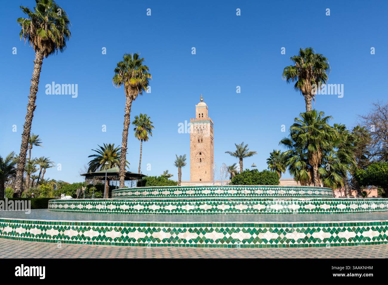 Vista della moschea di Koutoubia a Marrakech, Marocco, dal Parc Lalla Hasna Foto Stock