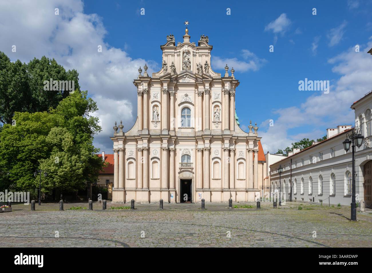 Chiesa dei Visitanti in stile rococò (Kosciol Siostr Wizytek) costruita nel 1765 in via Krakowskie Przedmiescie a Varsavia, Polonia Foto Stock