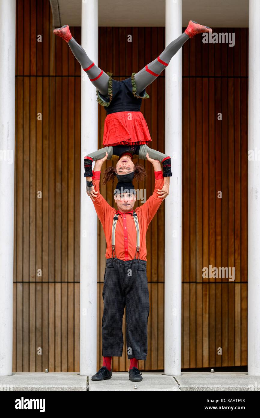 Compagnia Baccalà: OH OH OH dopo lo straordinario successo di PSS PSS, la pluripremiata compagnia Baccalà torna alla Fringe con OH OH! Hilariou Foto Stock