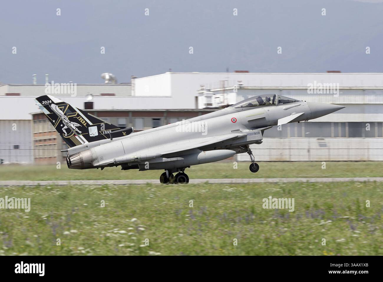 Un Eurofighter Typhoon dell'Aeronautica militare in colore speciale. Foto Stock