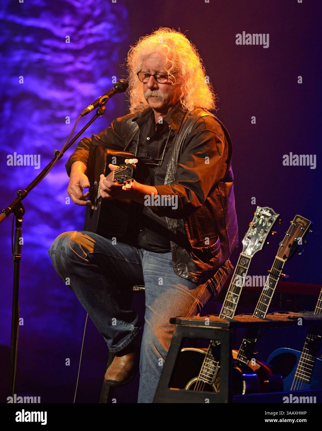 4 febbraio 2017 - Fort Lauderdale, Florida, Stati Uniti d'America - FORT LAUDERDALE, FL - 04 FEBBRAIO: Arlo Guthrie si esibisce al Parker Playhouse il 4 febbraio 2017 a Fort Lauderdale Florida..persone: Arlo Guthrie (immagine di credito: © SMG via ZUMA Wire) Foto Stock
