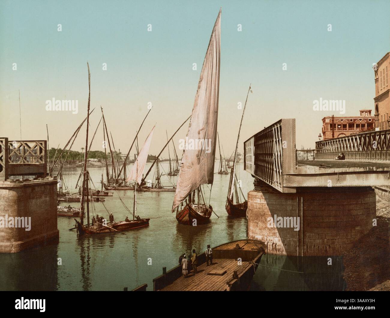 La stampa fotocromatica del ponte El-Gezira si apre. Foto Stock