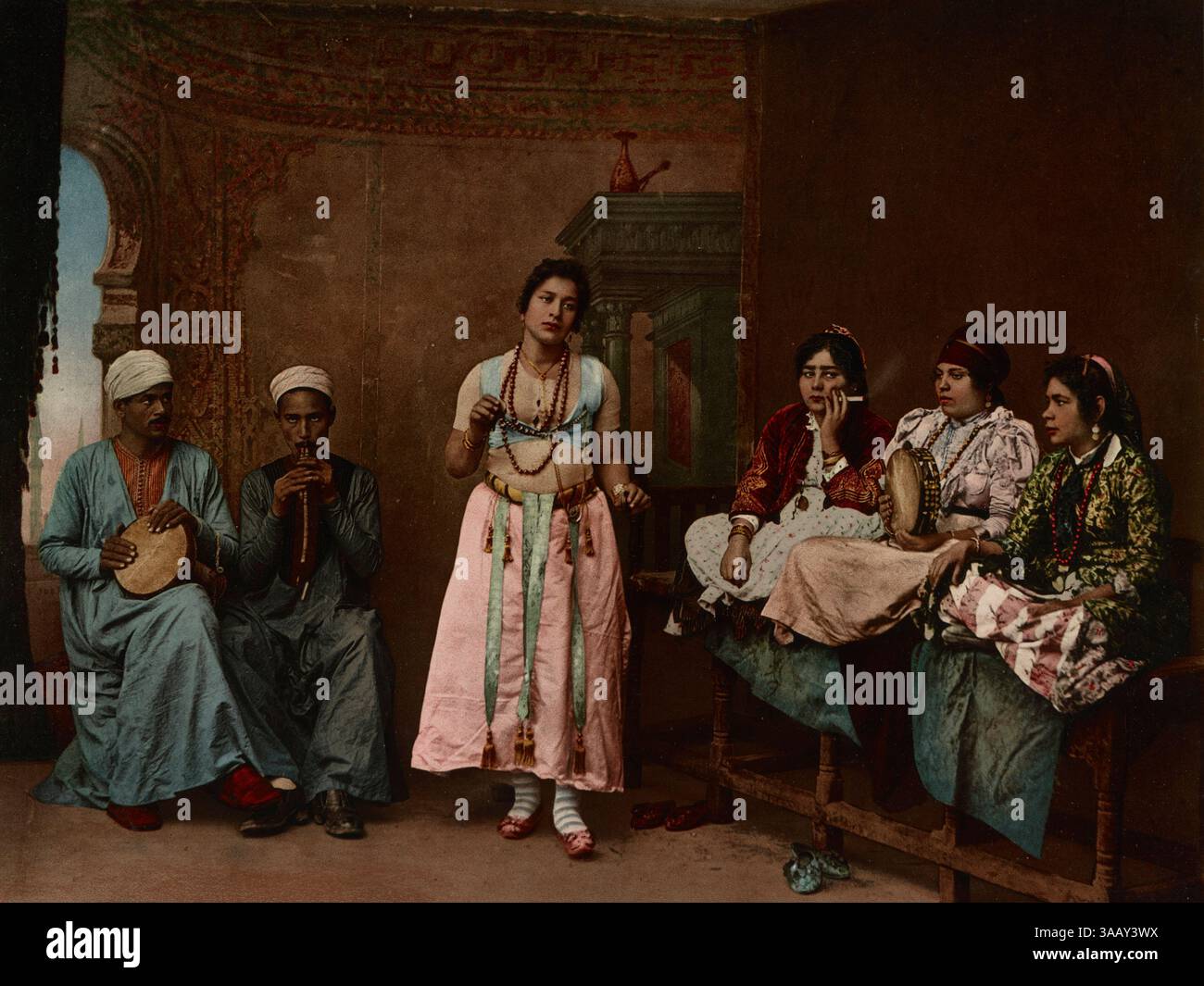 Stampa fotocromatica di una ballerina egiziana, il Cairo, Egitto. Foto Stock