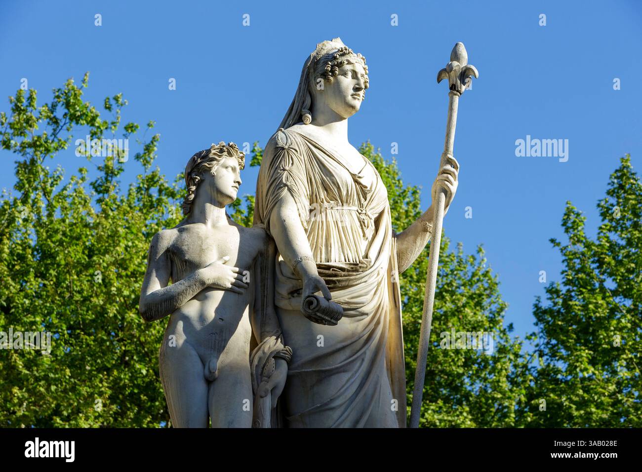 Italia, Toscana, provincia di Lucca, Lucca, monumento a Maria Luisa di Borbone che amministrò il Ducato di Lucca tra il 1817 e il 1824 realizzato da Lorenzo Bartolini negli anni '1820, si trova in Piazza Napoleone Foto Stock
