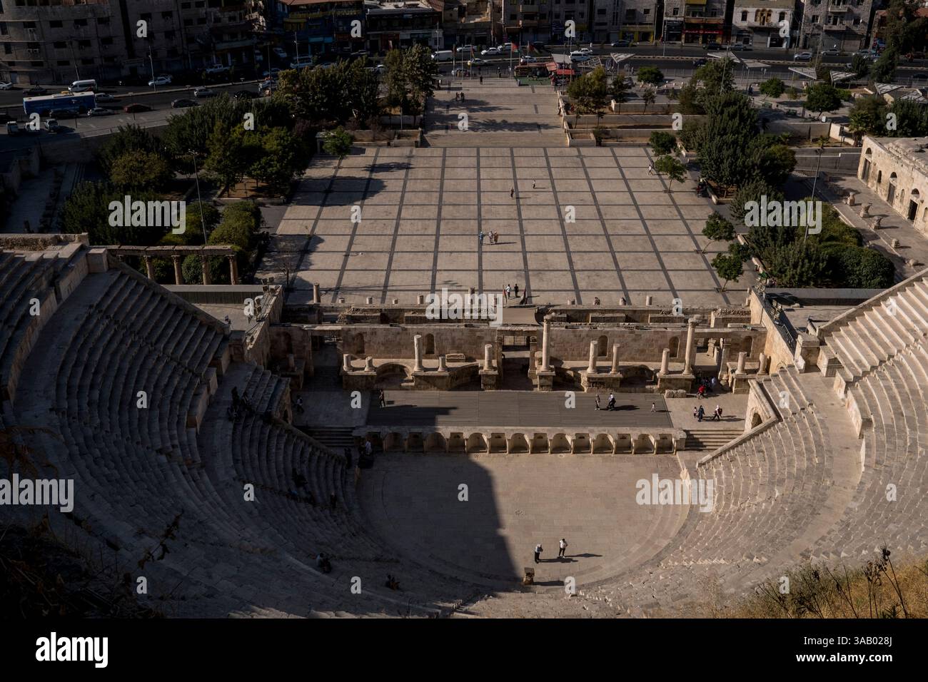 AMMAN, GIORDANIA - 10 SETTEMBRE 2021: Teatro romano nella città vecchia di Amman. CREDITO: Daniel Rodrigues Foto Stock