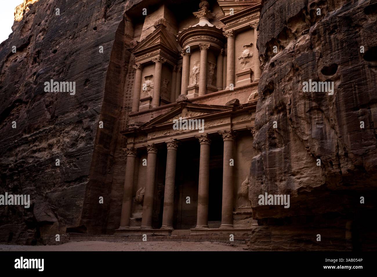 WADI MUSA, GIORDANIA - 10 SETTEMBRE 2021: Il Tesoro a Petra. CREDITO: Daniel Rodrigues Foto Stock