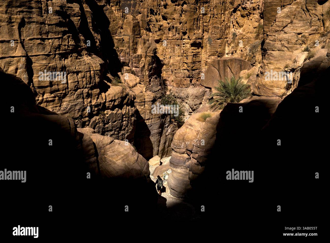 AL-MANSOURA, GIORDANIA - 10 SETTEMBRE 2021: Abu Ali nel Wadi Ghuweir Trail. CREDITO: Daniel Rodrigues Foto Stock