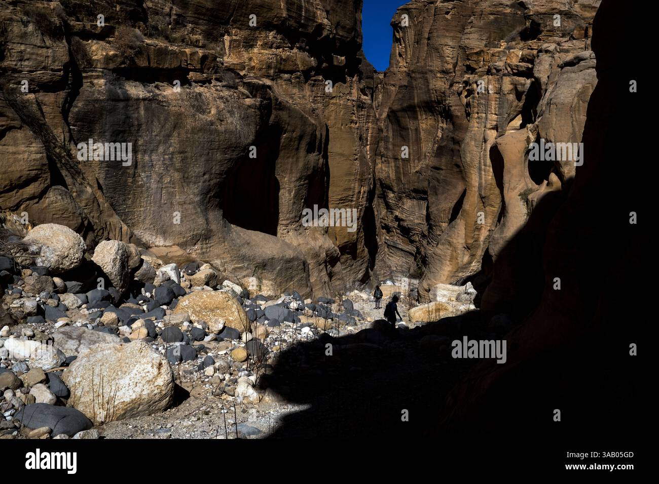 AL-MANSOURA, GIORDANIA - 10 SETTEMBRE 2021: Inizio del Wadi Ghuweir Trail. CREDITO: Daniel Rodrigues Foto Stock