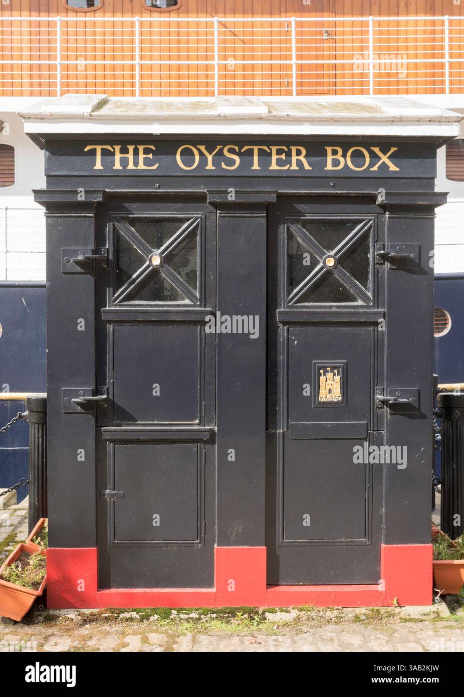 Ingresso all'Oyster Box di Leith, Edimburgo, Scozia, Regno Unito Foto Stock