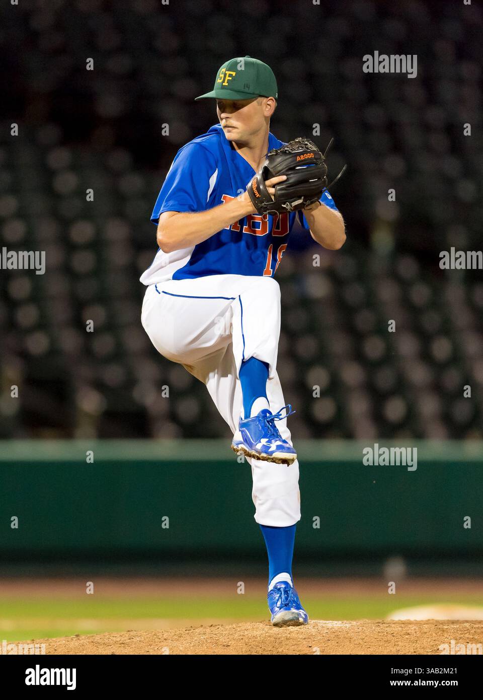 23 maggio 2018: Il lanciatore di Houston Baptist Matthew McCollough (18) durante i Southland Conference Championships 2018. Partita 4: Houston Baptist University vs Central Arkansas al Constellation Field Sugar Land, Texas. Houston Baptist ha vinto in sette inning 14 - 4 (Credit Image: &Copy; Maria Lysaker/CSM via ZUMA Wire) Foto Stock