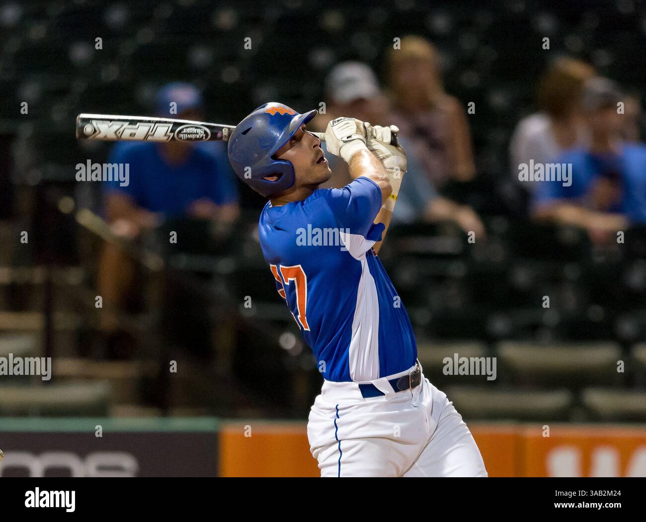 23 maggio 2018: Houston Baptist Outfielder Jonathan Ducoff (27) durante il Southland Conference Championships 2018. Partita 4: Houston Baptist University vs Central Arkansas al Constellation Field Sugar Land, Texas. Houston Baptist ha vinto in sette inning 14 - 4 (Credit Image: &Copy; Maria Lysaker/CSM via ZUMA Wire) Foto Stock