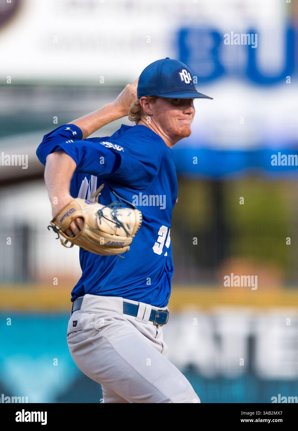 23 maggio 2018: Il lanciatore di New Orleans John Stephens (34) durante il Southland Conference Championships 2018. Partita 3 New Orleans vs Sam Houston al Constellation Field Sugar Land, Texas. No. 8 New Orleans Privateers ha superato il numero 1 Sam Houston State 4-3 in 10 inning, qualcosa che non è successo dal 2015 (Credit Image: &Copy; Maria Lysaker/CSM via ZUMA Wire) Foto Stock