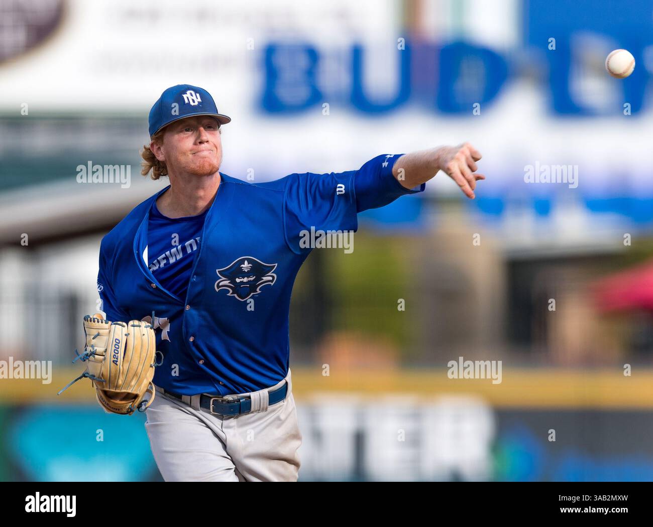 23 maggio 2018: Il lanciatore di New Orleans John Stephens (34) durante il Southland Conference Championships 2018. Partita 3 New Orleans vs Sam Houston al Constellation Field Sugar Land, Texas. No. 8 New Orleans Privateers ha superato il numero 1 Sam Houston State 4-3 in 10 inning, qualcosa che non è successo dal 2015 (Credit Image: &Copy; Maria Lysaker/CSM via ZUMA Wire) Foto Stock