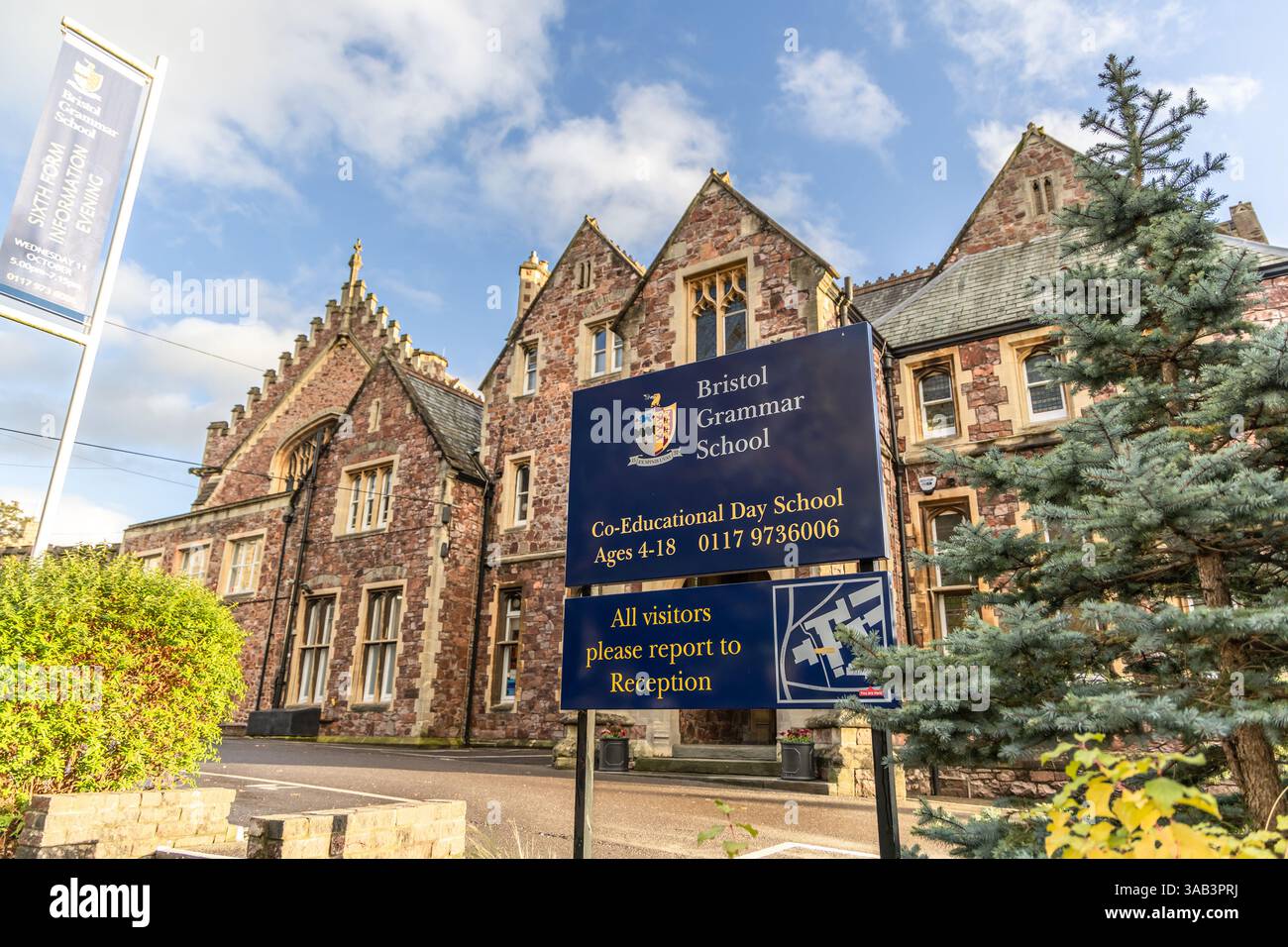 Bristol, Regno Unito - 11 novembre 2023: Bristol Grammar School, scuola indipendente di Clifton. Foto Stock