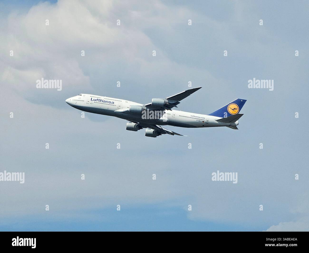 Francoforte, Assia, Germania - 13 agosto 2024: Lufthansa, Boeing 747-830, D-ABYI fra Airport Foto Stock