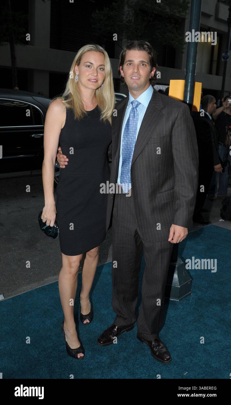 15 marzo 2018 - FILE - la moglie di Donald Trump Jr. Vanessa chiede il divorzio dopo 12 anni di matrimonio. NELLA FOTO: NEW YORK - 23 GIUGNO: Donald Trump Jr; Vanessa Trump partecipa al lancio del Trump International Hotel and Tower Dubai il 23 giugno 2008 al Park Avenue Plaza di New York City.. Persone: Donald Trump Jr; Vanessa Trump. (Immagine di credito: © SMG via ZUMA Wire) Foto Stock