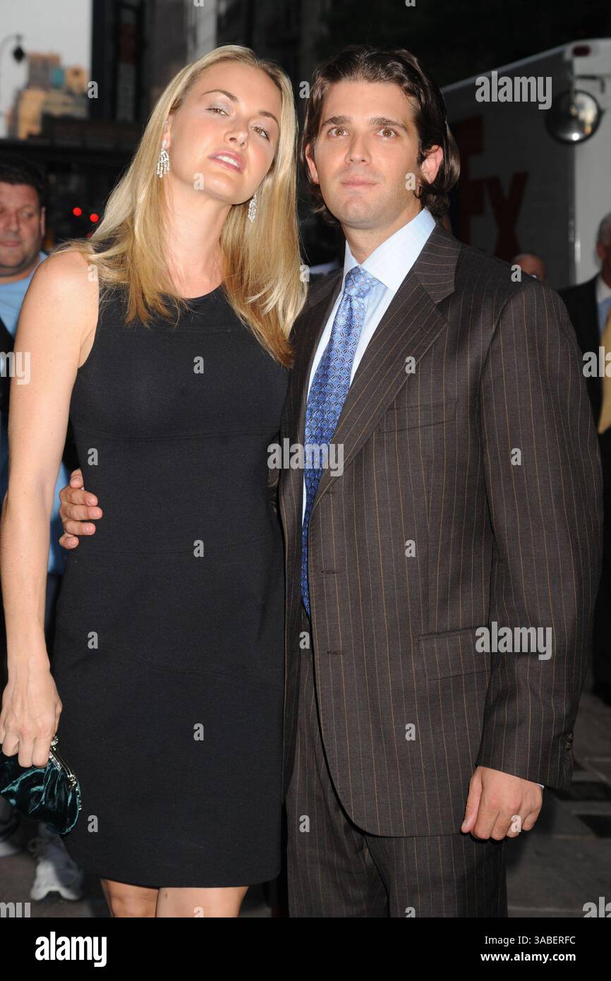 15 marzo 2018 - FILE - la moglie di Donald Trump Jr. Vanessa chiede il divorzio dopo 12 anni di matrimonio. NELLA FOTO: NEW YORK - 23 GIUGNO: Donald Trump Jr; Vanessa Trump partecipa al lancio del Trump International Hotel and Tower Dubai il 23 giugno 2008 al Park Avenue Plaza di New York City.. Persone: Donald Trump Jr; Vanessa Trump. (Immagine di credito: © SMG via ZUMA Wire) Foto Stock
