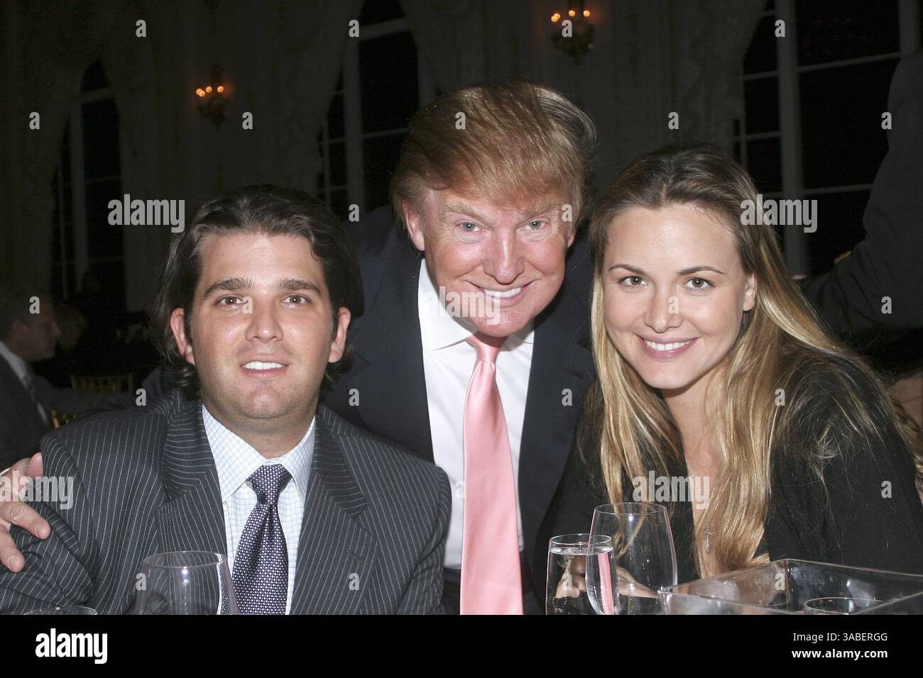 15 marzo 2018 - FILE - la moglie di Donald Trump Jr. Vanessa chiede il divorzio dopo 12 anni di matrimonio. NELLA FOTO: 20 gennaio 2007 - Palm Beach, Florida, Stati Uniti - Donald Trump Jr, Donald Trump e Vanessa Trump al Mar-A-Lago Club nel 2007 a Palm Beach. (Immagine di credito: © SMG via ZUMA Wire) Foto Stock