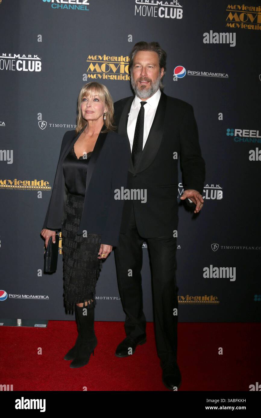 2 febbraio 2018 - Universal City, CA, Stati Uniti - LOS ANGELES - 2 febbraio: Bo Derek, John Corbett al 26° MovieGuide Awards all'Universal Hilton Hotel il 2 febbraio 2018 a Universal City, CA (Credit Image: © Kathy Hutchins via ZUMA Wire) Foto Stock